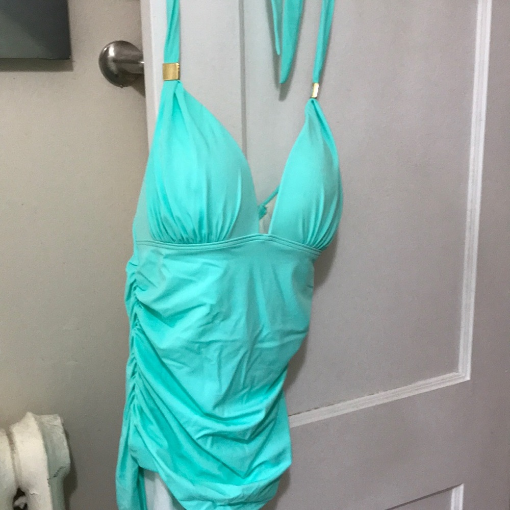 Victoria’s Secret 1 piece swimsuit